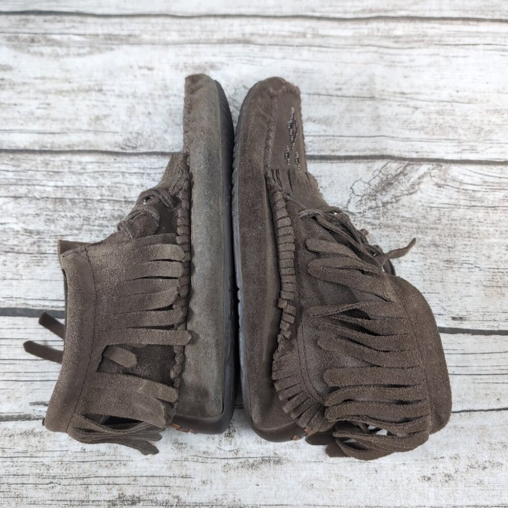 Manitobah Mukluks Harvester suede moccasin boots Women Size 6 - Picture 6 of 9